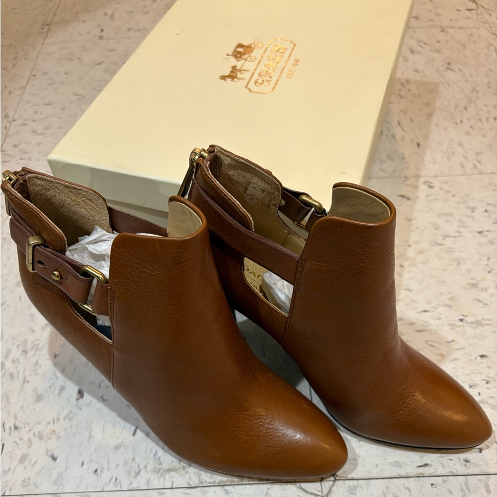 NWT Coach Booties